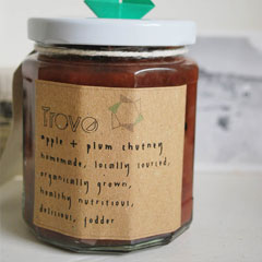 Apple and plum chutney